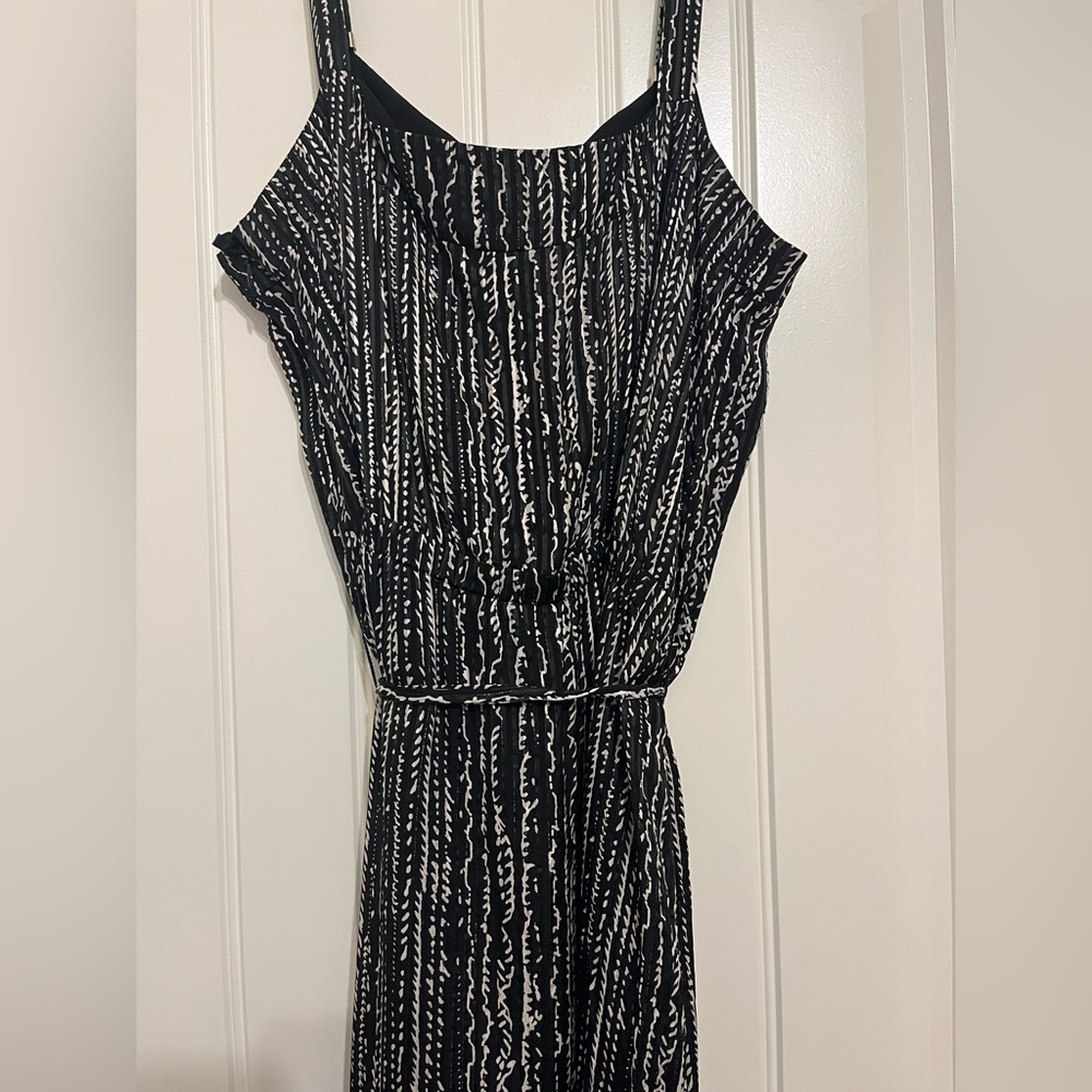 White House Black Market Dress - Picture 12 of 13
